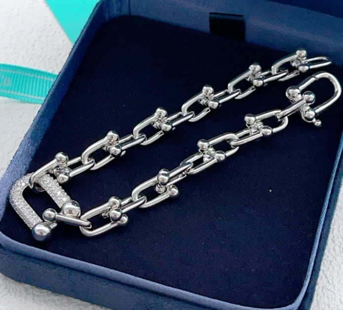 [Veyra Jewelry] TF HORSESHOE BUCKLE DIAMOND BRACELET