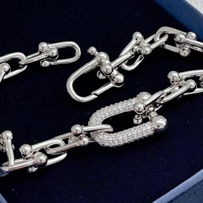 [Veyra Jewelry] TF HORSESHOE BUCKLE DIAMOND BRACELET
