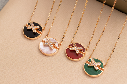 ¡®Veyra Jewelry¡¯JEUX DE PINK GOLD DIAMOND NECKLACE