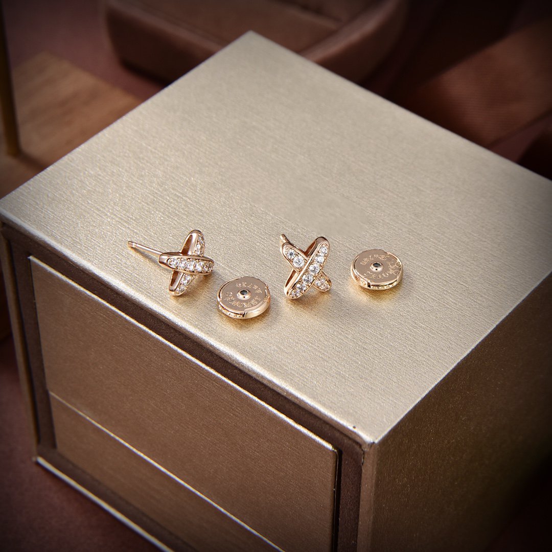 ¡®Veyra Jewelry¡¯JEUX DE GOLD DIAMOND EARRINGS