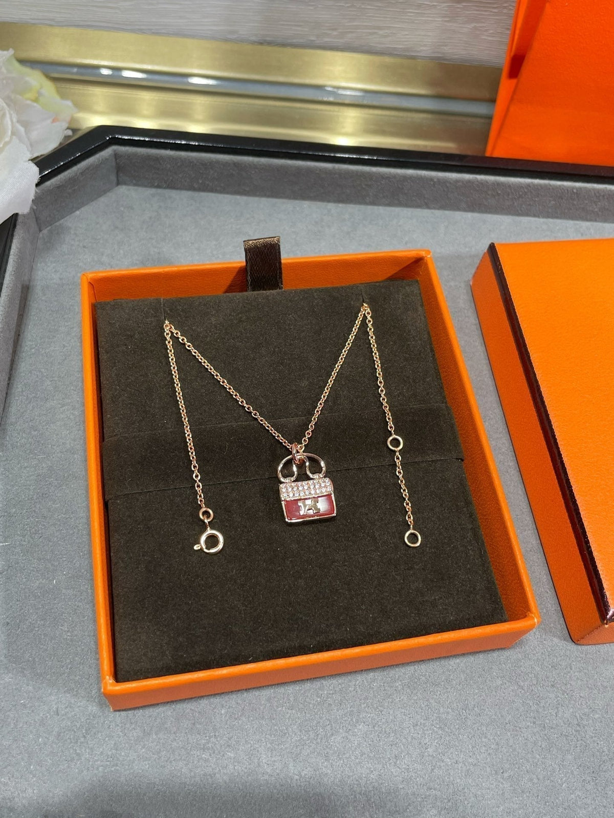 ¡®Veyra Jewelry¡¯H CIRCE MOISSANITE PENDANT NECKLACE GOLD
