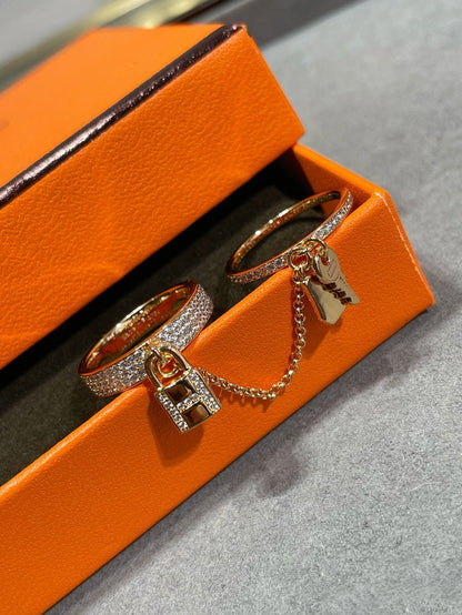 ¡®Veyra Jewelry¡¯HM KELLY CLOCHETTE DOUBLE RING IN  WITH DIAMONDS
