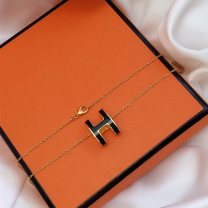 ¡®Veyra Jewelry¡¯HM CLIC BLACK ENAMEL GOLD NECKLACE