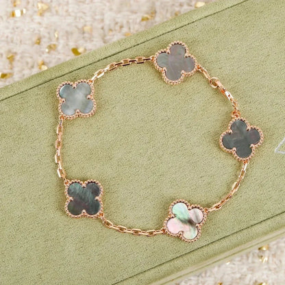 [Veyra Jewelry]New CLOVER 5 MOTIF GRAY MOP BRACELET COLLECTION