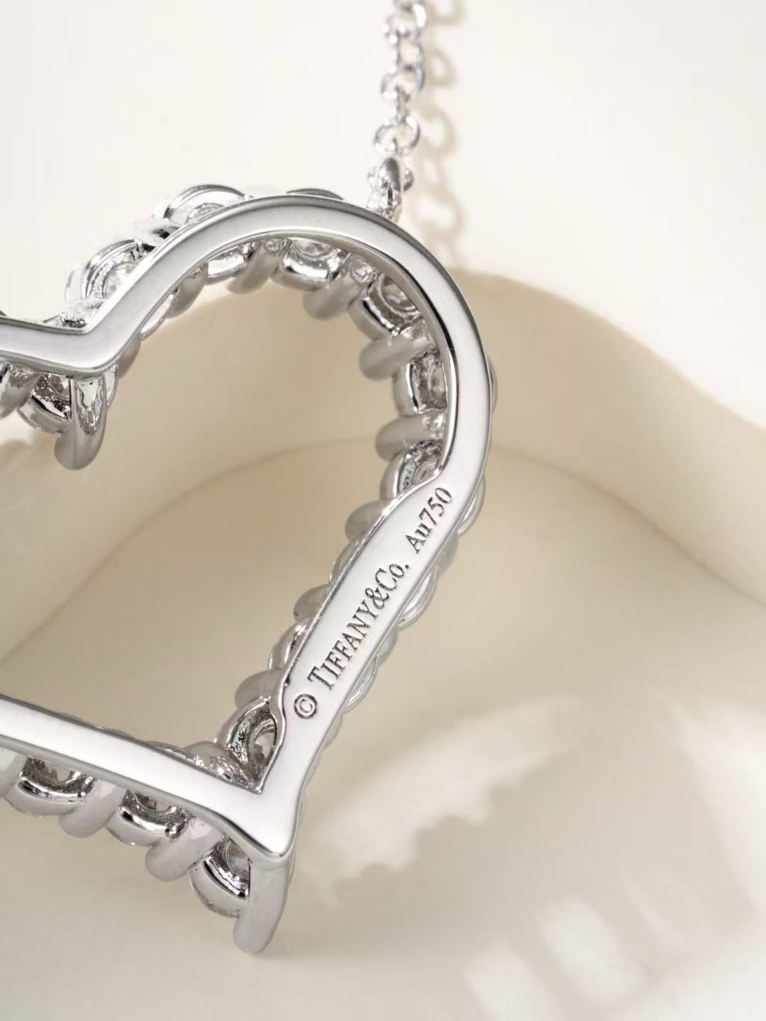 [Veyra Jewelry]T Family Heart Necklace