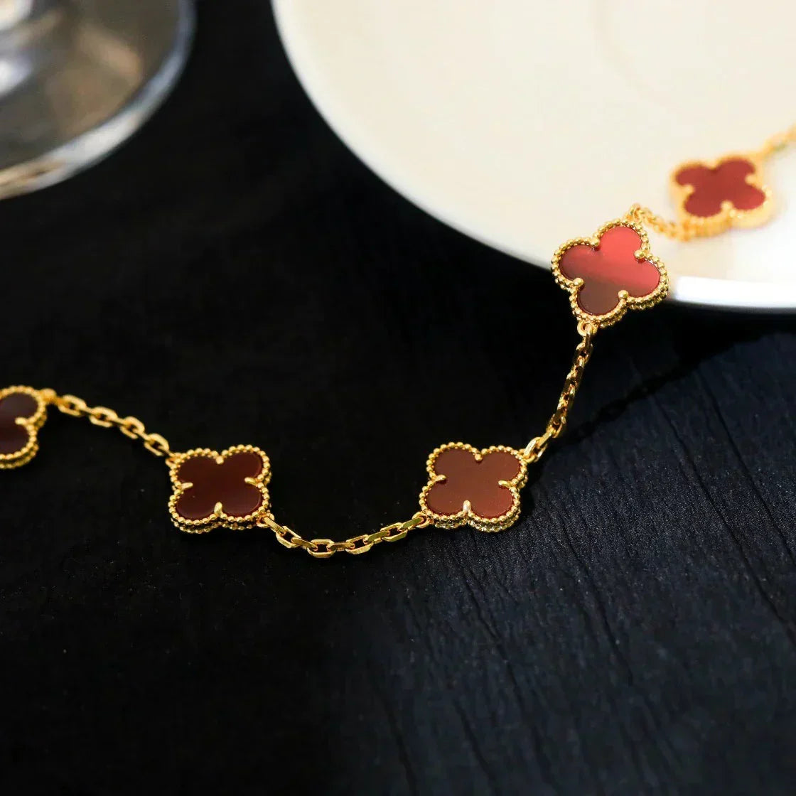 [Veyra Jewelry]New  CLOVER 5 MOTIF RED CORNELIAN BRACELET COLLECTION