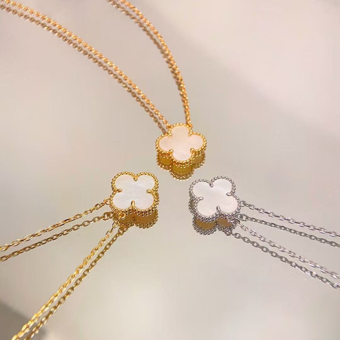 [Veyra Jewelry]CLOVER MINI 15MM WHITE MOTHER-OF-PEARL NECKLACE