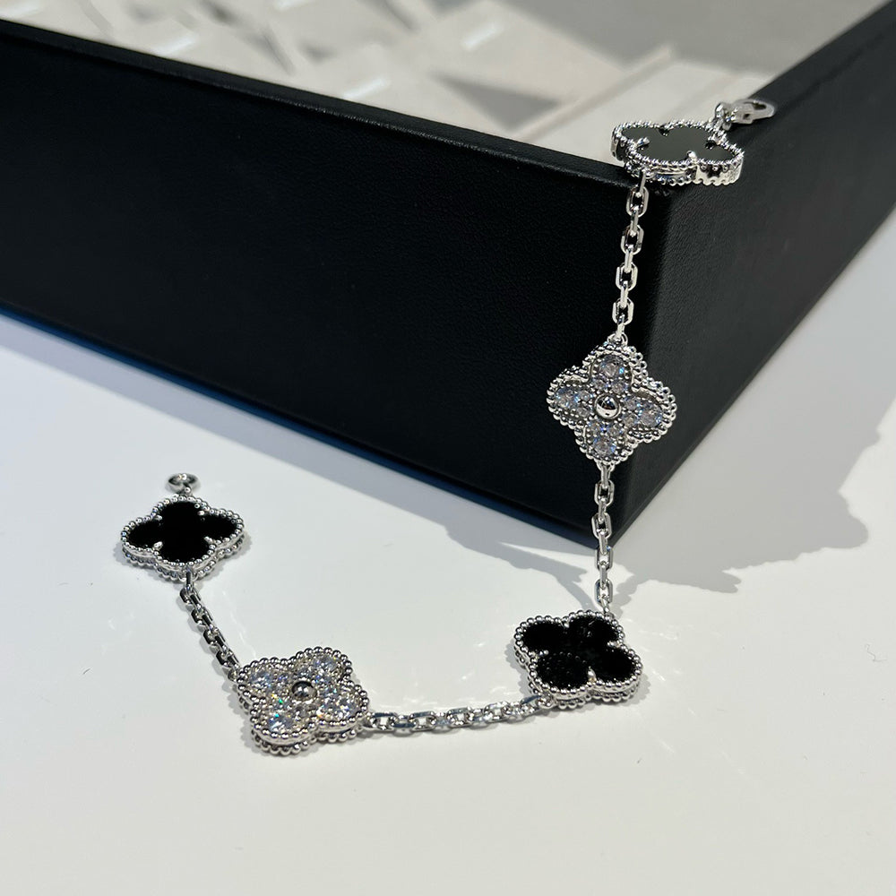 [Veyra Jewelry]New CLOVER 5 MOTIF ONYXS BRACELET COLLECTION