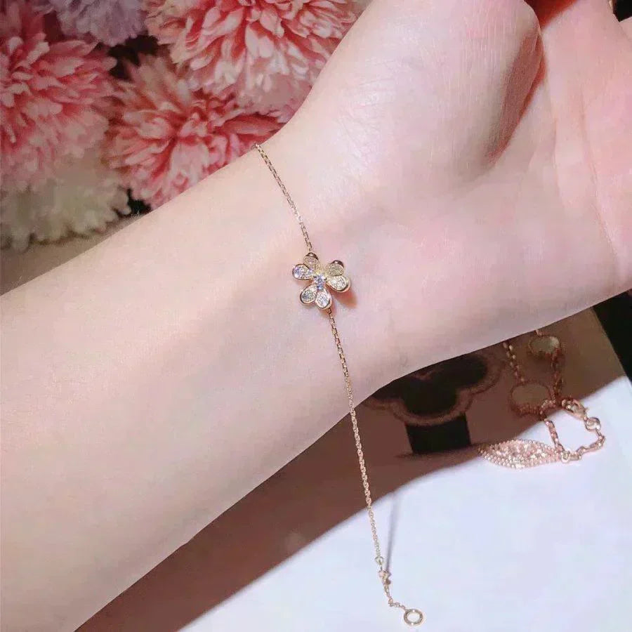 ¡®Veyra Jewelry¡¯FRIVOLE GOLD FLOWER DIAMOND BRACELET