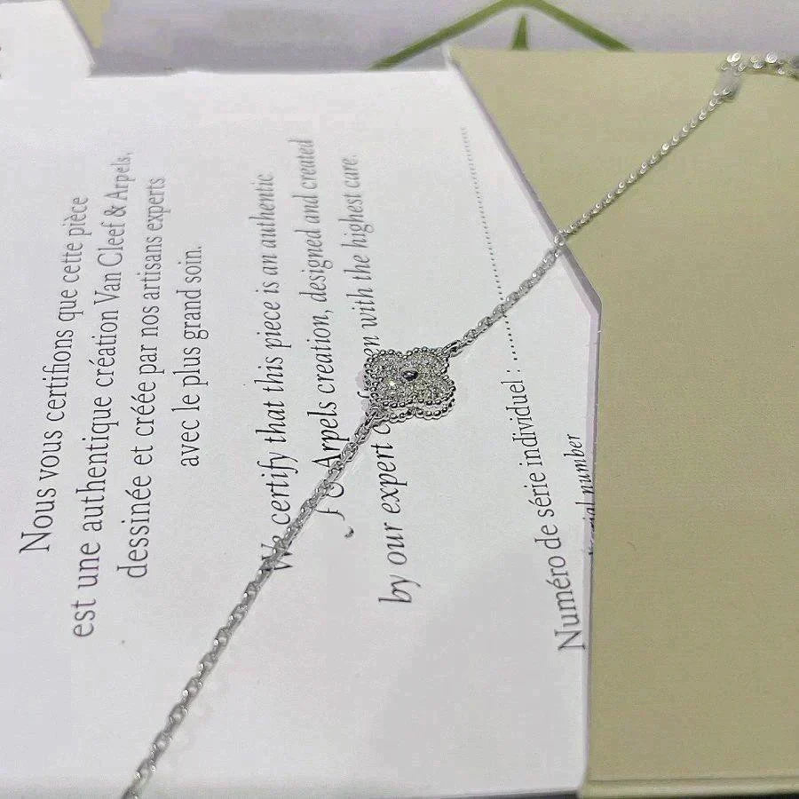 ¡®Veyra Jewelry¡¯CLOVER  SINGLE FLOWER BRACELET SILVER