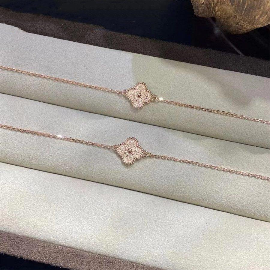 ¡®Veyra Jewelry¡¯CLOVER SINGLE FLOWER BRACELET