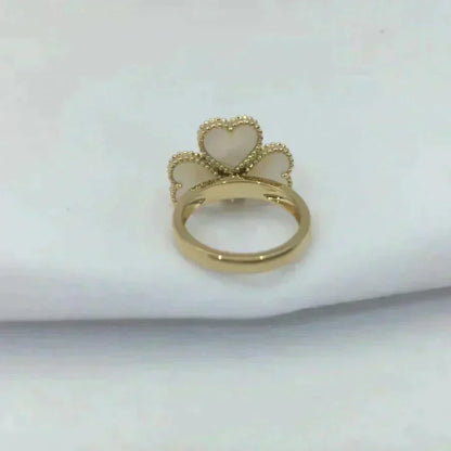 ¡®Veyra Jewelry¡¯SWEET CLOVER WHITE MOP RING