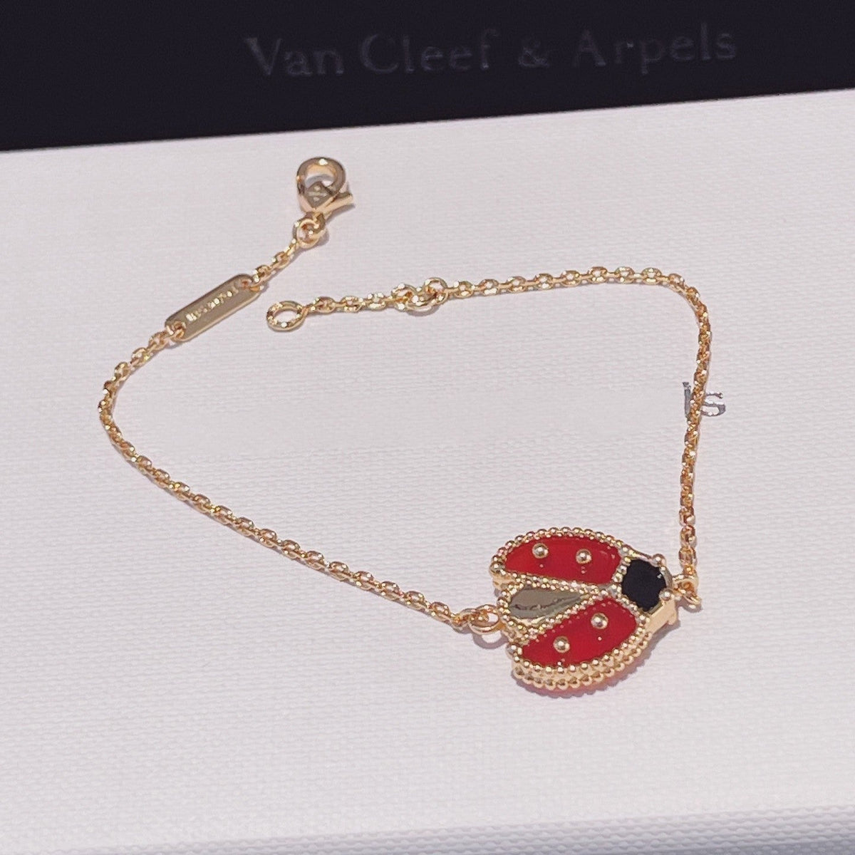 ¡®Veyra Jewelry¡¯LUCKY SPRING 1 MOTIF PINK GOLD BRACELET