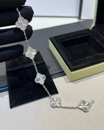 [Veyra Jewelry]New  CLOVER 5 MOTIF LASER BRACELET COLLECTION